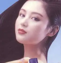 心疼当年沉鱼落雁如今华发苍颜,内地第一美女陈红近照惹人怜