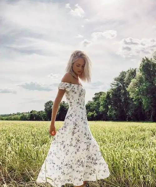 选条清新的碎花连衣裙优雅又有女人味小仙女范十足