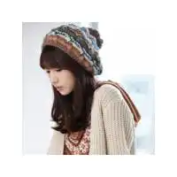 留着齐刘海戴着棉质帽子的女生qq唯美头像