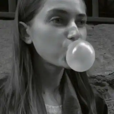 异地和女朋友没话题聊了怎么办和异地女朋友的聊天技巧