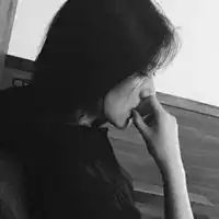 女生冷酷头像霸气黑色冷酷的女生头像