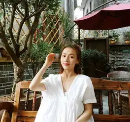 夏yi林中有美人,难得觅芳踪