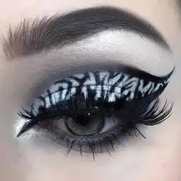 可爱小女孩头像大眼睛眼