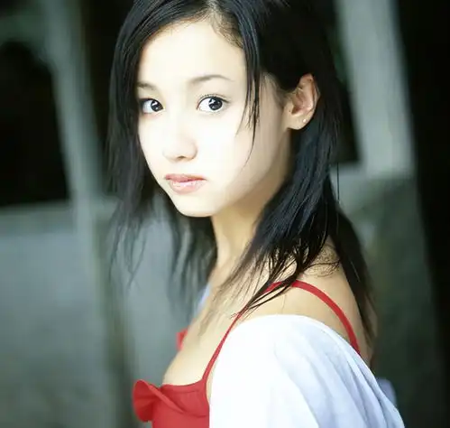 被誉为日本第一美人,却自甘堕落被爆援交丈夫同房一次50万