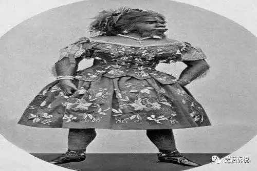 史上最丑的女人拒绝了20个追求者,一生被当成摇钱树