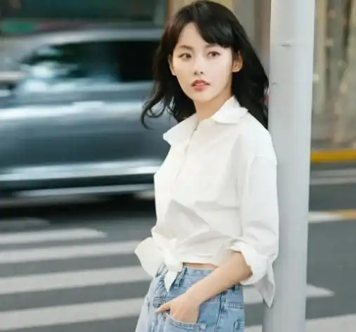 一副好牌打的稀烂,离婚不到1年,张嘉倪的独立女性的人设就塌了