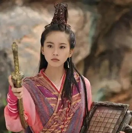 又抢女星男友清纯玉女胡冰卿接连翻车,唐人力捧都救不了她