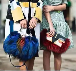 冬天的包包没点毛还能叫时髦