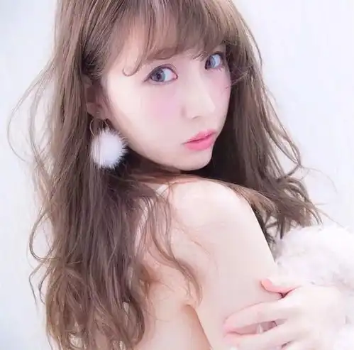 微胖女生最适合这款卷发