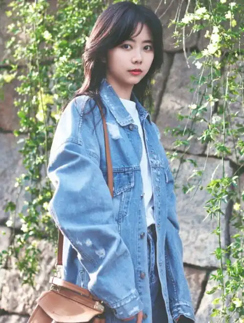 谁信谭松韵有30岁清新打扮如少女,走出失母阴霾后更美了