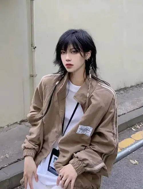 双色短发狼尾不是所有发型师都敢做的发型