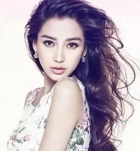 眉毛残缺毁形象,一招教你变女神