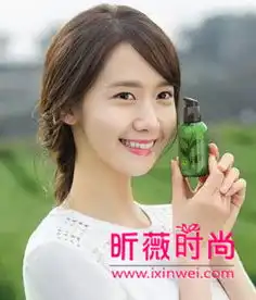 韩式简易扎发发型推荐打造出清新的少女气质