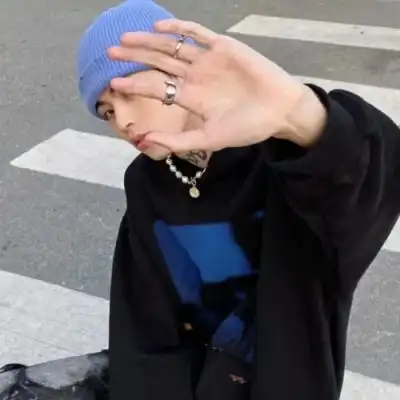 微信真人看不出是网图的帅气头像生活是不会辜负我们的努力的