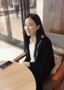 最美网管惊现抖音,玩魔术强势撩汉子,网友给我开台机子,朵儿