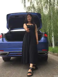 美女00后小妮当模特博瑞ge插电式混合动力