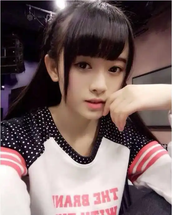 求鞠婧祎这张图片超清的,我要做手机壁纸