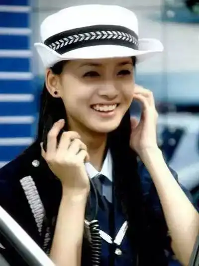 美女头像大全真实气质女警