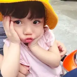 爸妈取名禤靐龘,初中男生崩溃了同学全都喊我喂