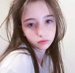 qq头像女霸气侧漏qq皮肤
