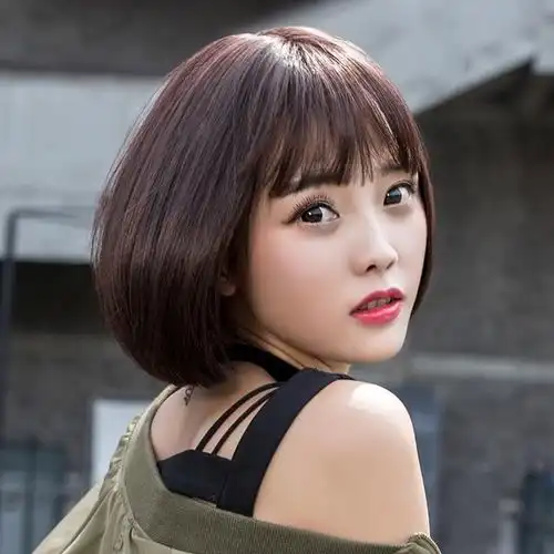 3045岁的女人不要乱烫发,今年最流行这几款发型,年轻十岁