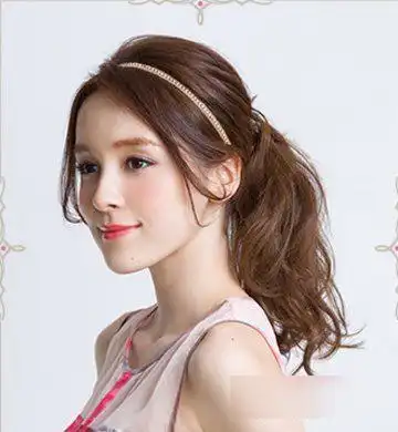 适合学生的中长发扎发图片