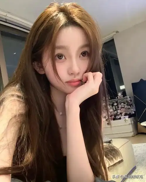 王思聪家的经典库洛米墙每一任都来打个卡,女友懒懒独自在豪宅