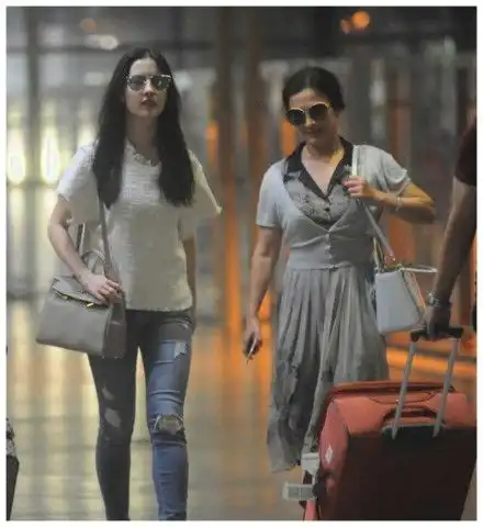 盘点路人镜头下最美的女星,杨幂刘亦菲上榜,她最让人服气