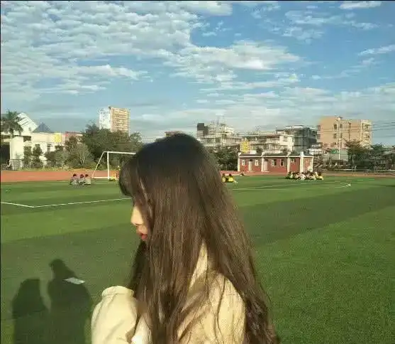 限量版闺蜜头像就算全世界背叛你,我会在你身后背叛全世界
