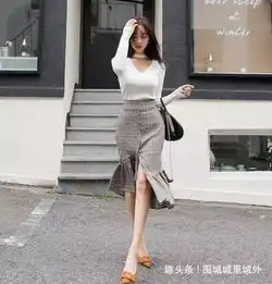街拍性感大方长腿的美女,搭配有致走到哪都是你的舞台