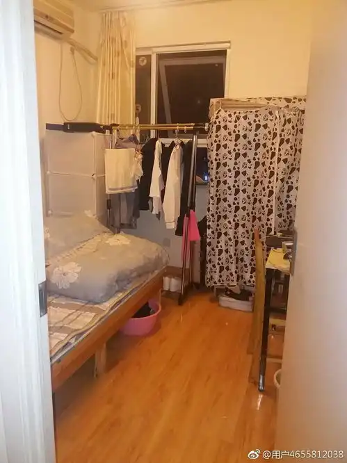 建邺区莲花嘉园,找2个女生室友