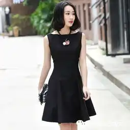 韩字头像女生可爱小黑裙