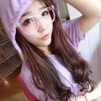 女生短发遮脸头像谁都有一时的痛苦说不出口