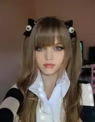 美国最勾魂的萝莉美女是她