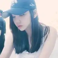 有一个困惑我多年的问题,我感觉自己长相很神奇,我正脸很好看,跟我关系好的女生都这么说,但是我侧脸很