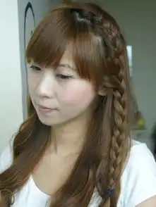 超实用韩式发辫教程编出初春清新田园风