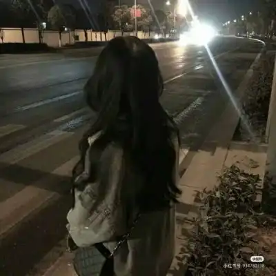 伤感女qq头像侧脸