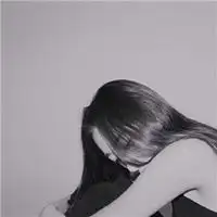 头像女简单干净高清侧面微信头像图片大全