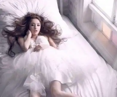 北影最美考生古力娜扎的招黑体质,和她的大尺度浪荡情史