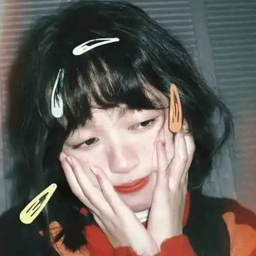 玩黑女生头像鬼马