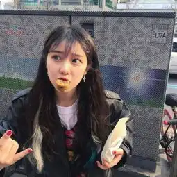 强迫症头像女生清新自然2018最新版喜欢是不甘深爱是心酸