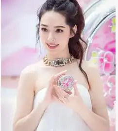 郭碧婷出席活动,一身白色连体裤气质尽显,高马尾简直甜到犯规