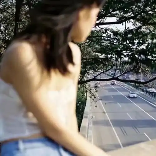 适合夏天的女生头像