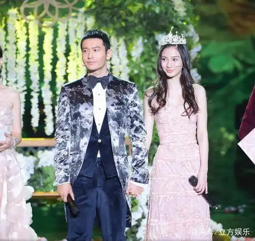 30岁baby出席活动,造型似女企业家,生图获得网友高度评价