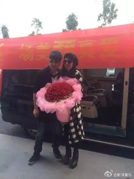 曾与郑爽抢张翰最后都输了的她,如今身价过亿,爱情事业双丰收