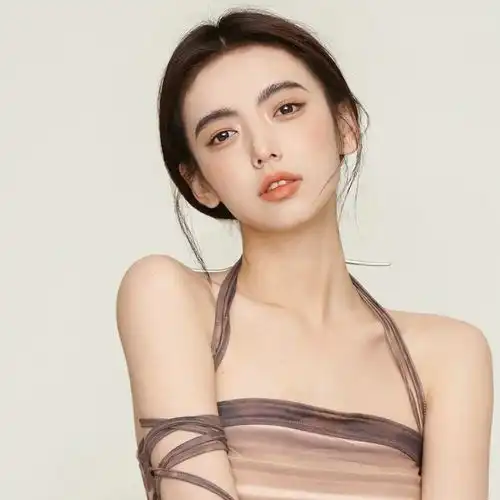 现代风女生头像