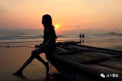 塔罗牌占卜测ta还会回到你身边吗准哭了