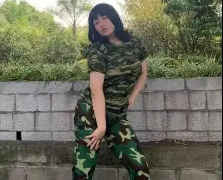 赤木刚宪上学收情书收到手软,看到她17岁照片,真是个宝藏