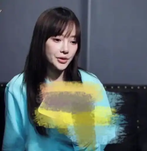 李小璐久违接受采访,状态大好如少女,公开感情现状与前任分手