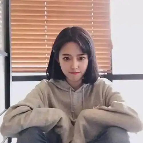 别说发型不对称,这样才真的够潮